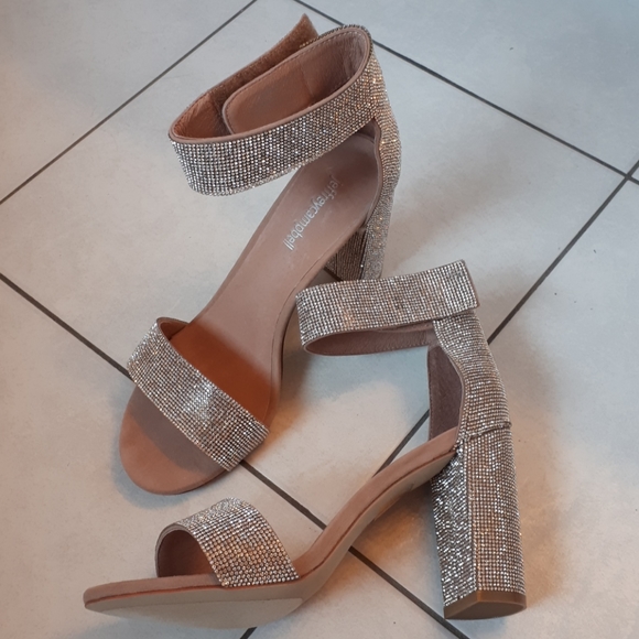 Jeffrey Campbell crystal heel - Picture 5 of 8